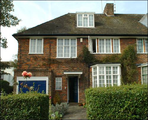 01 Widecombe Way